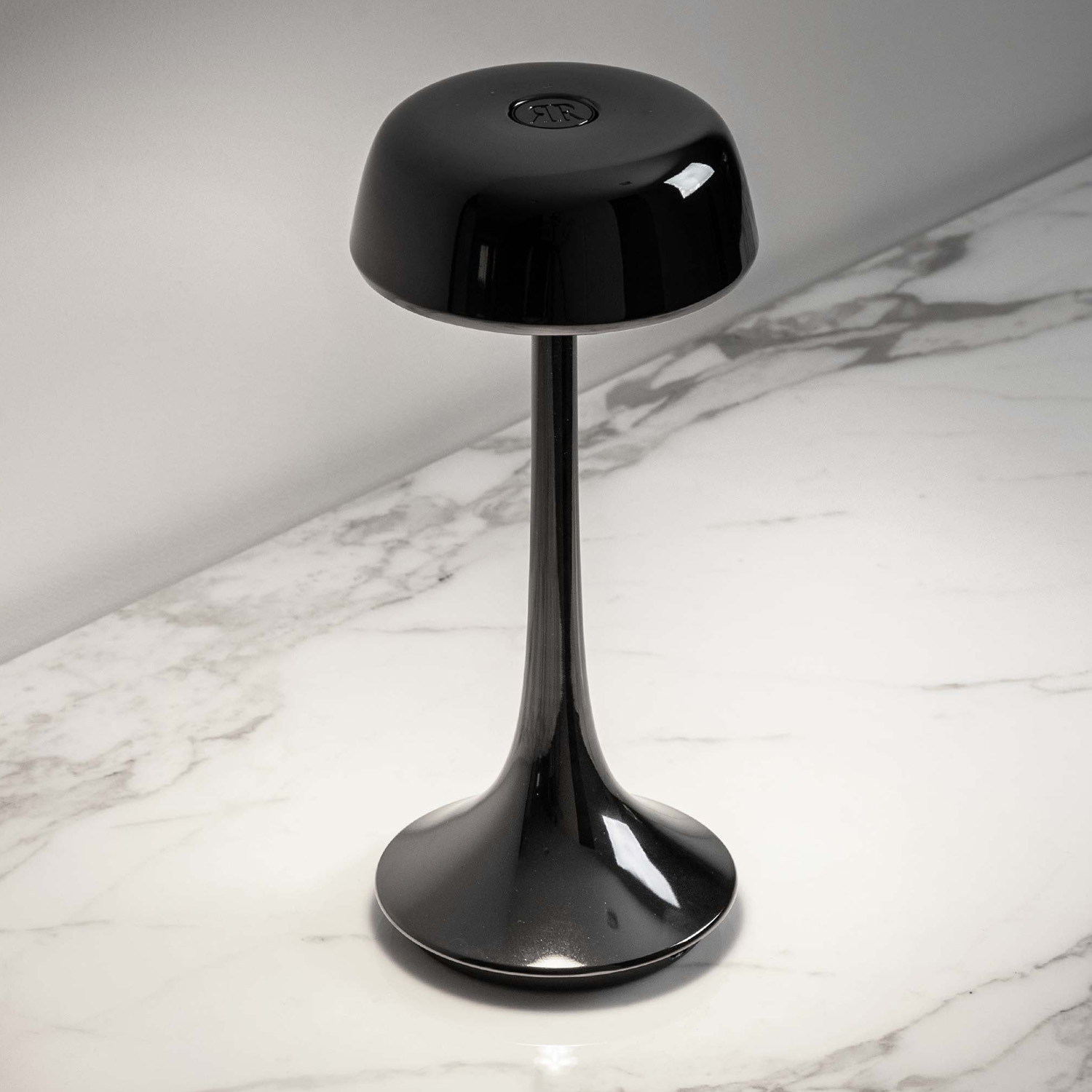 Block one image right