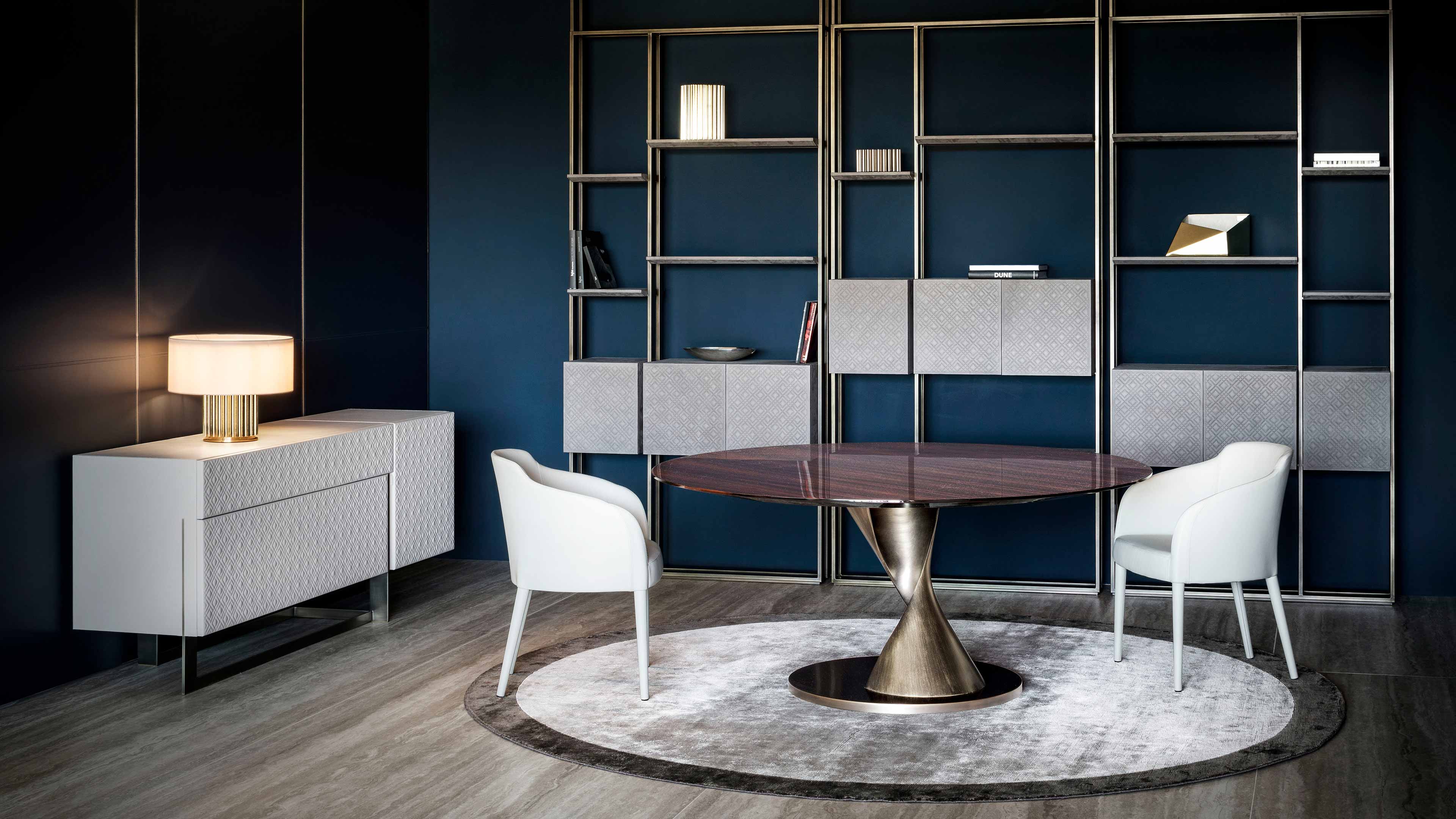 frame_blade_zoe_egg.jpg