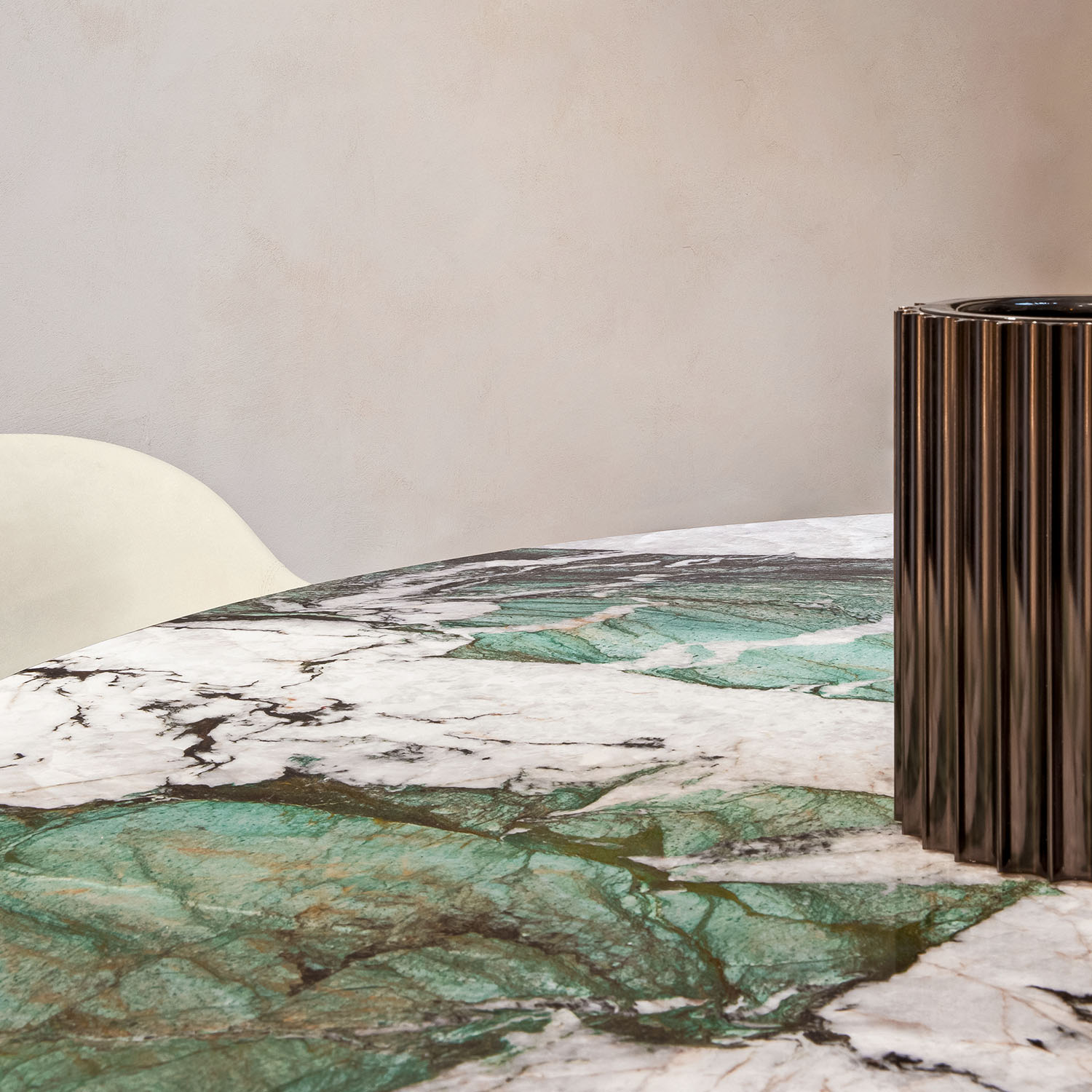 Block one image right