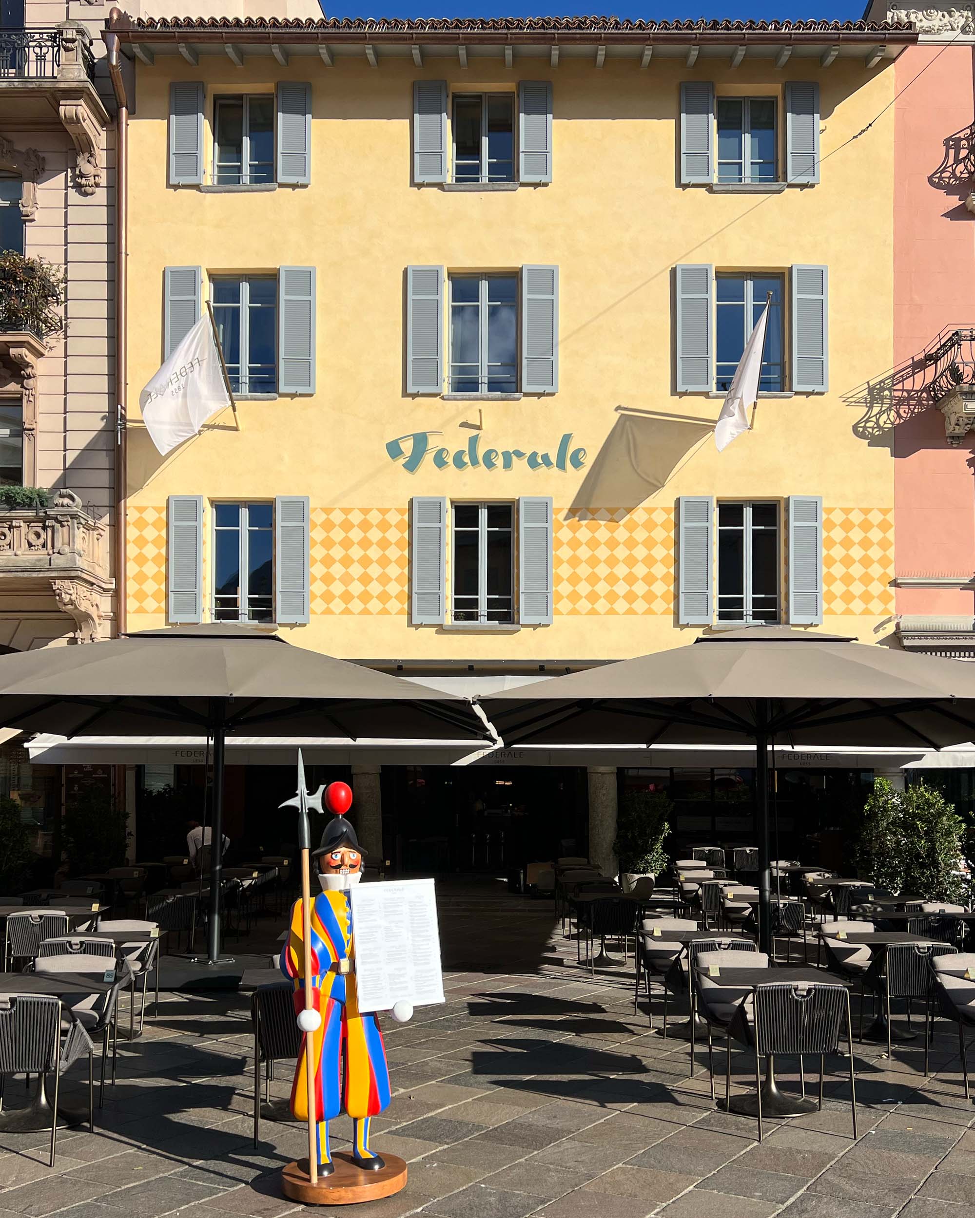 Block one image left