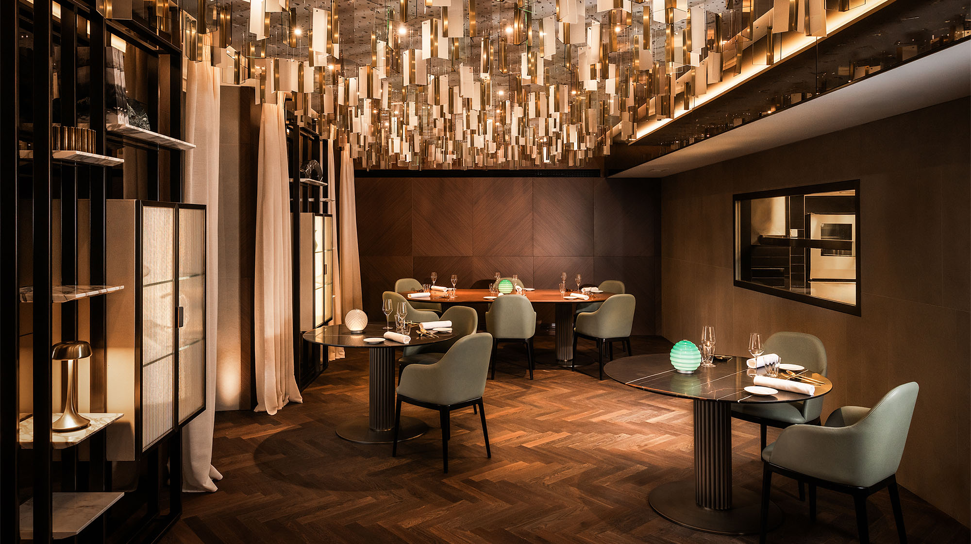 Block one image full