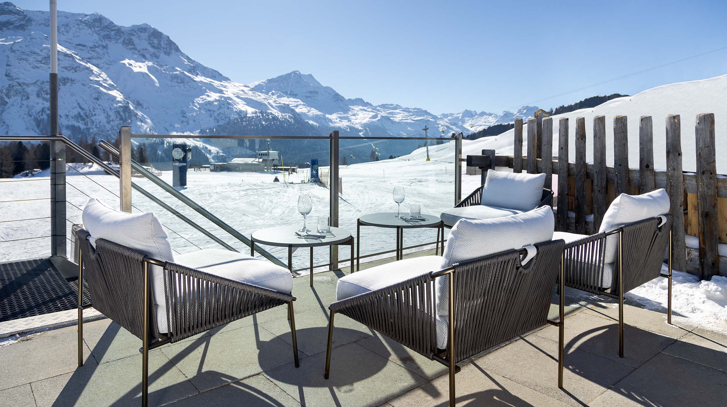 Block one image full