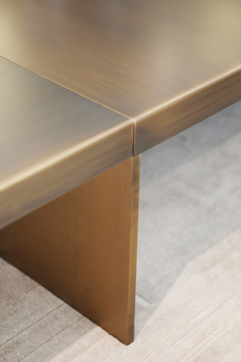 Block one image right