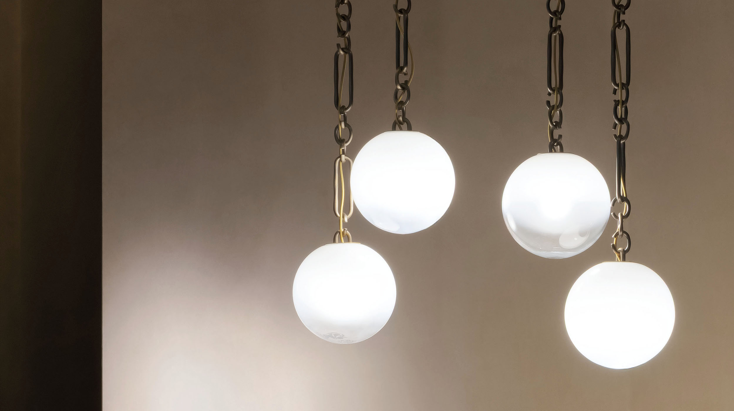 Block one image full