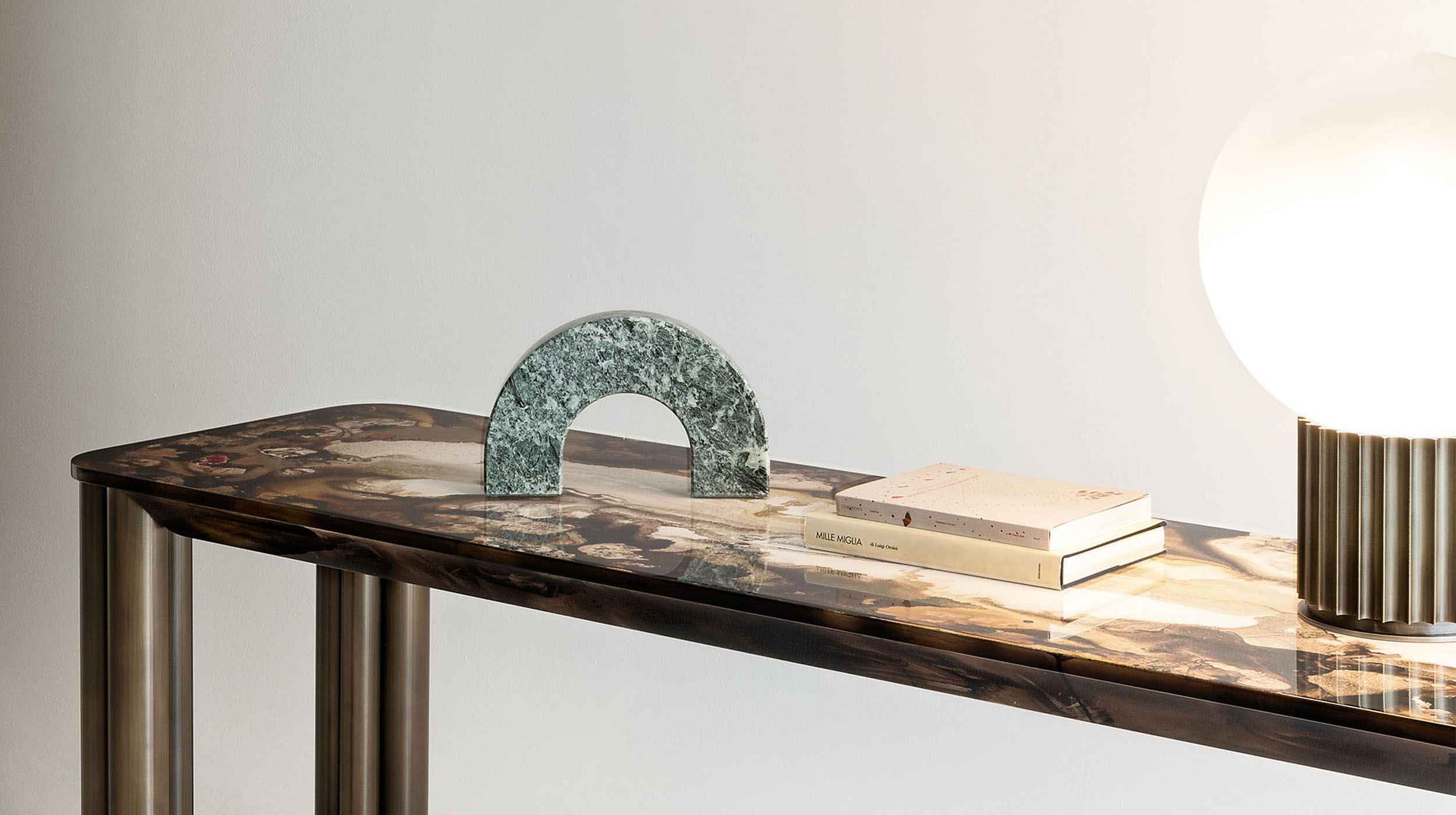 Block one image centered