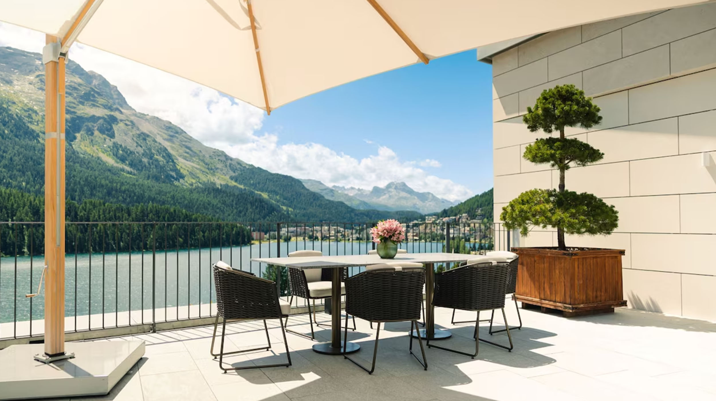 Block one image full