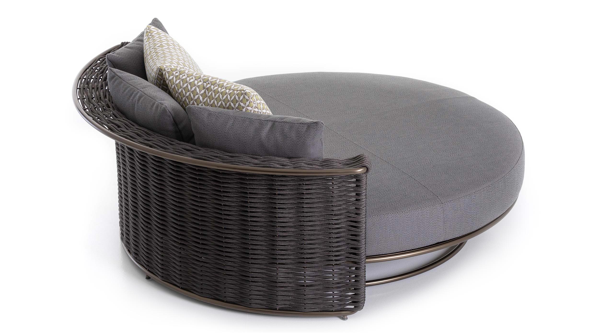 Block one image centered