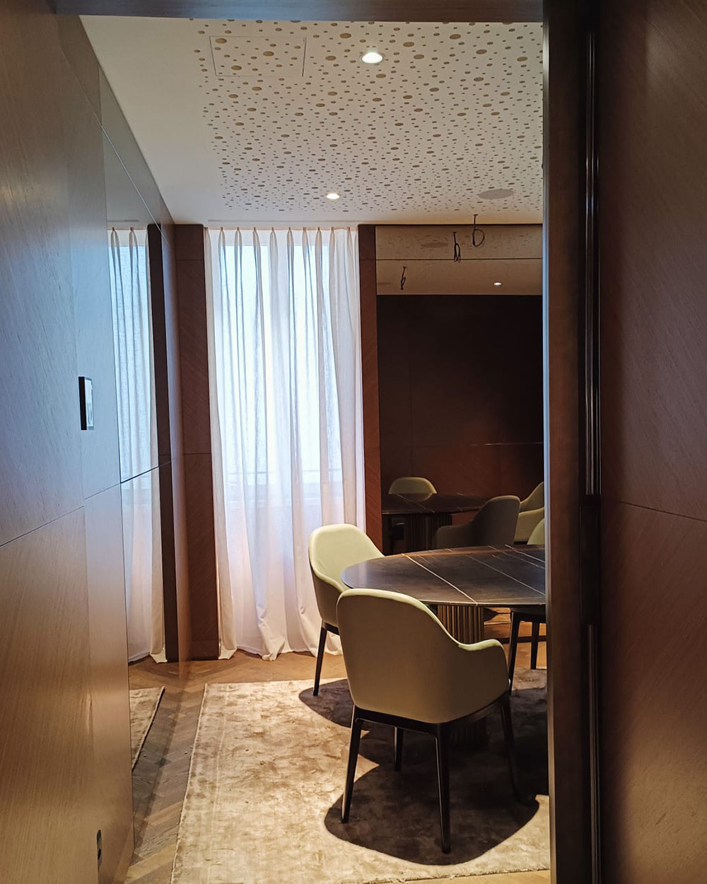 Block one image left