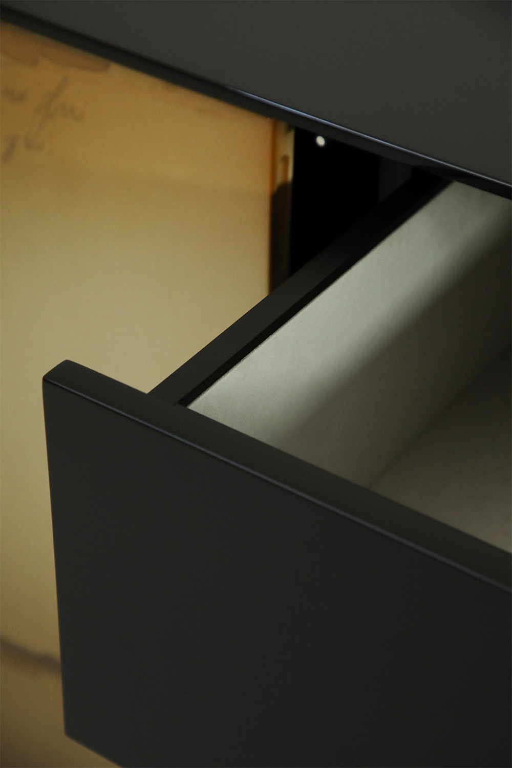 Block one image left