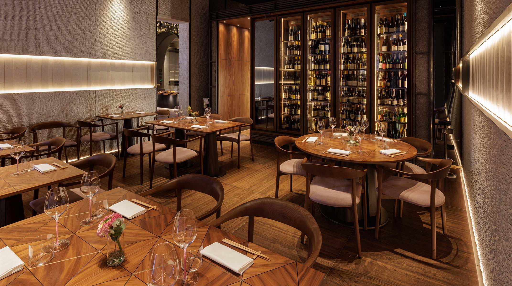 Block one image full