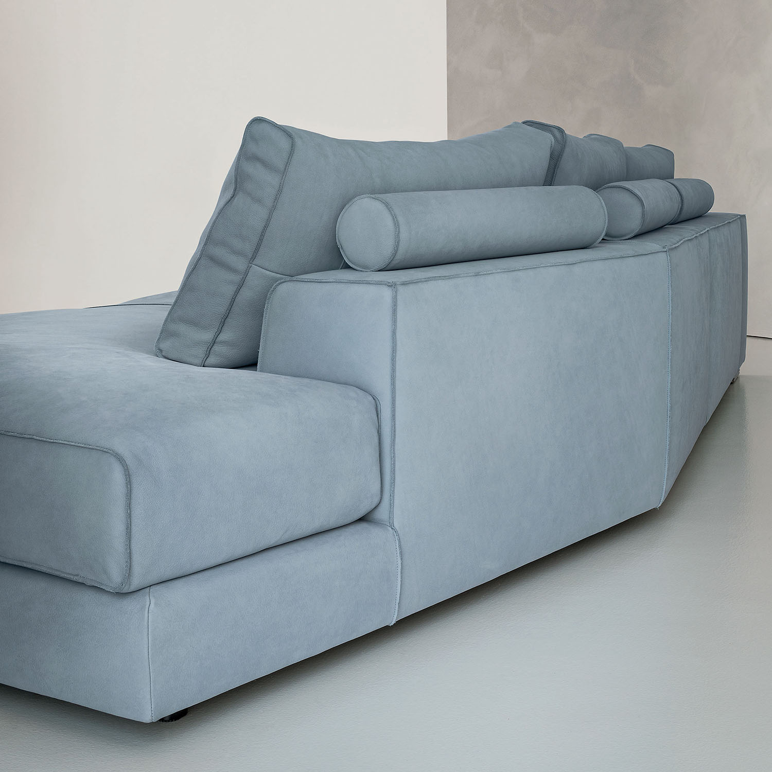 Block one image left