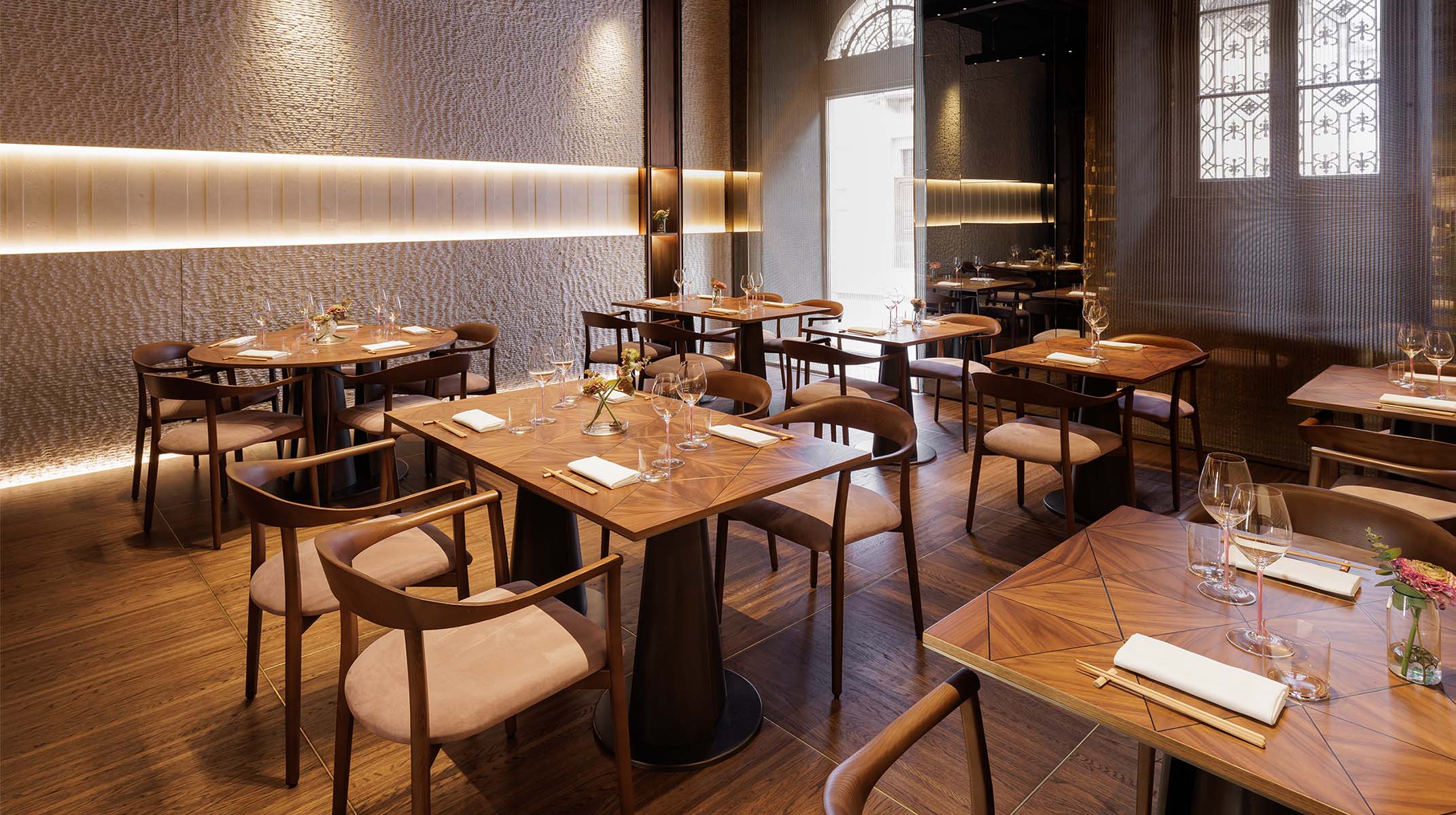 Block one image full