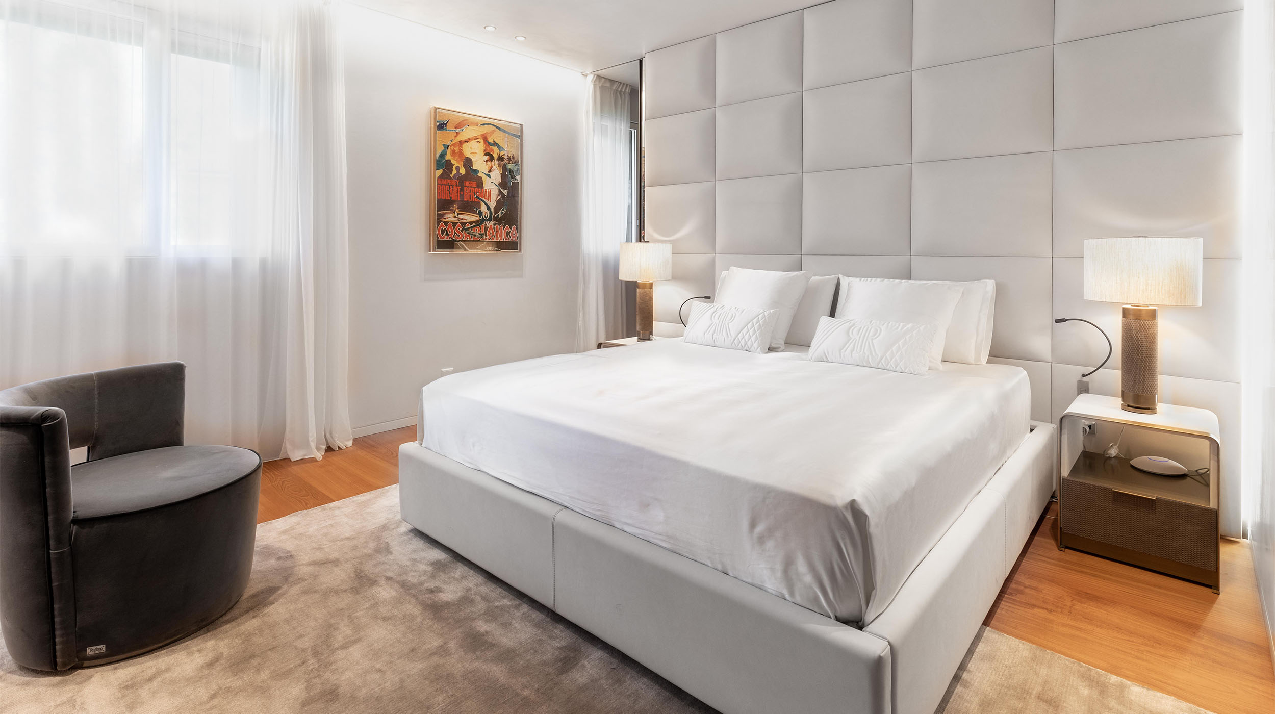 Block one image centered