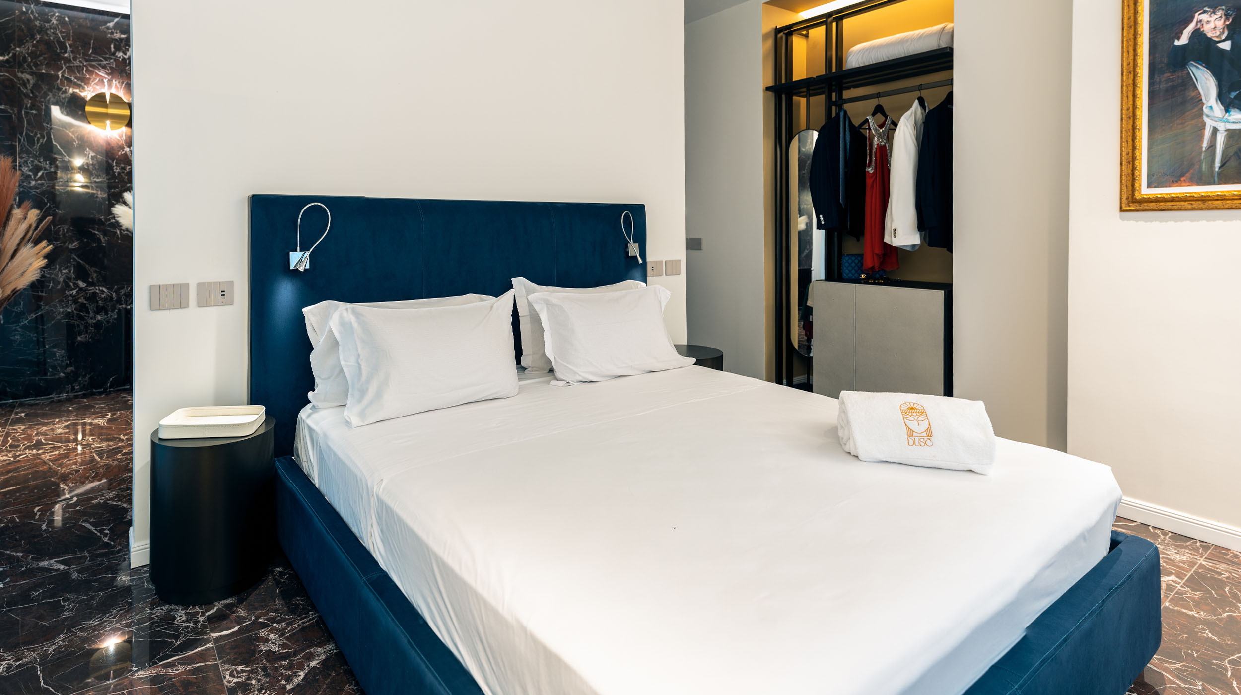 Block one image centered