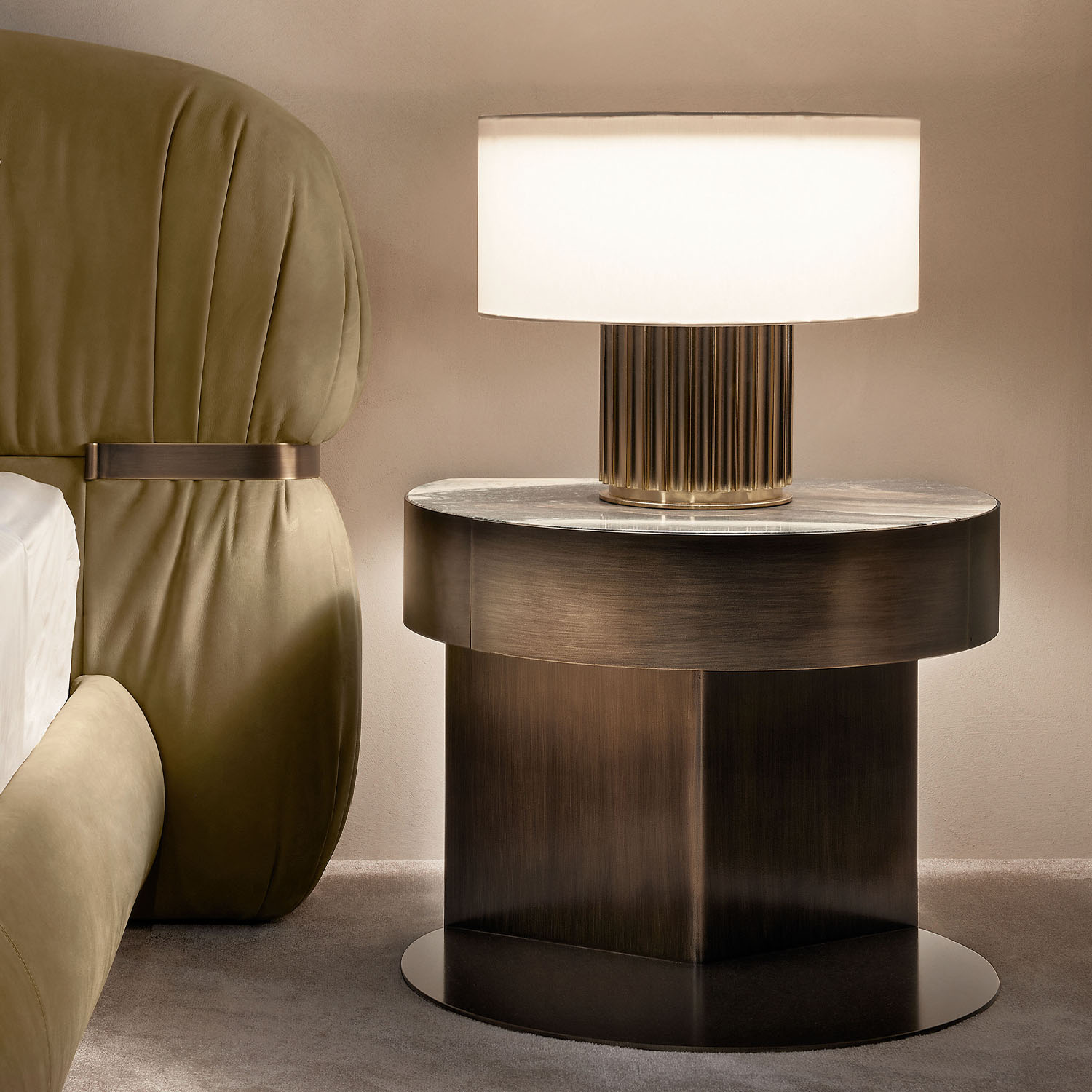 Block one image right