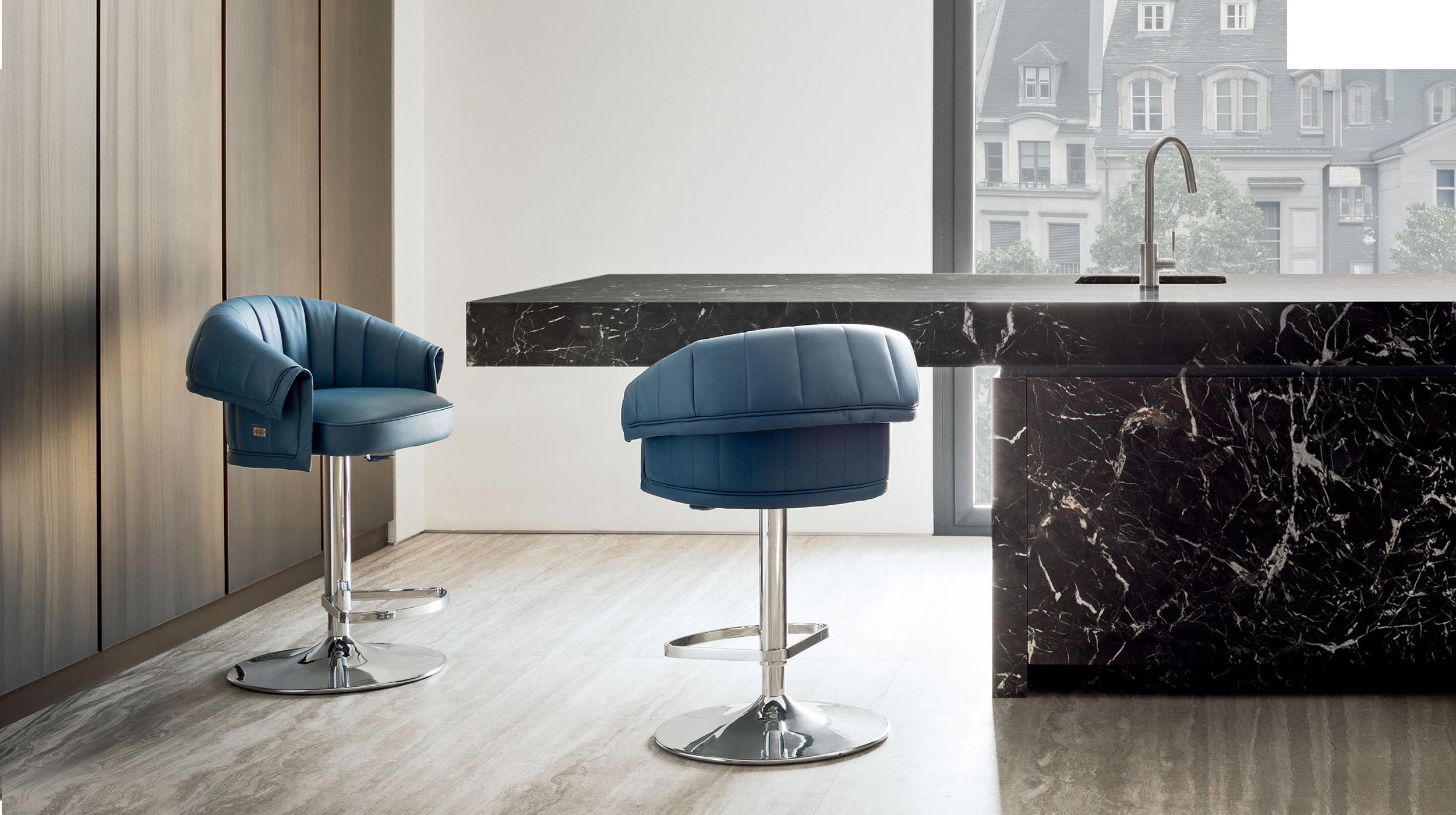 Block one image full