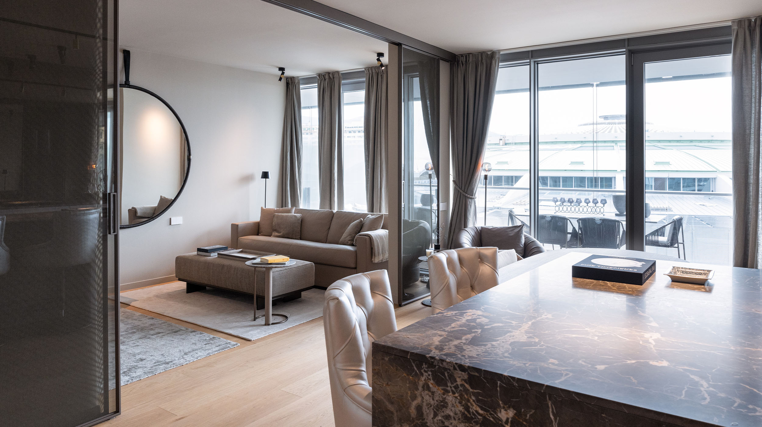 Block one image full