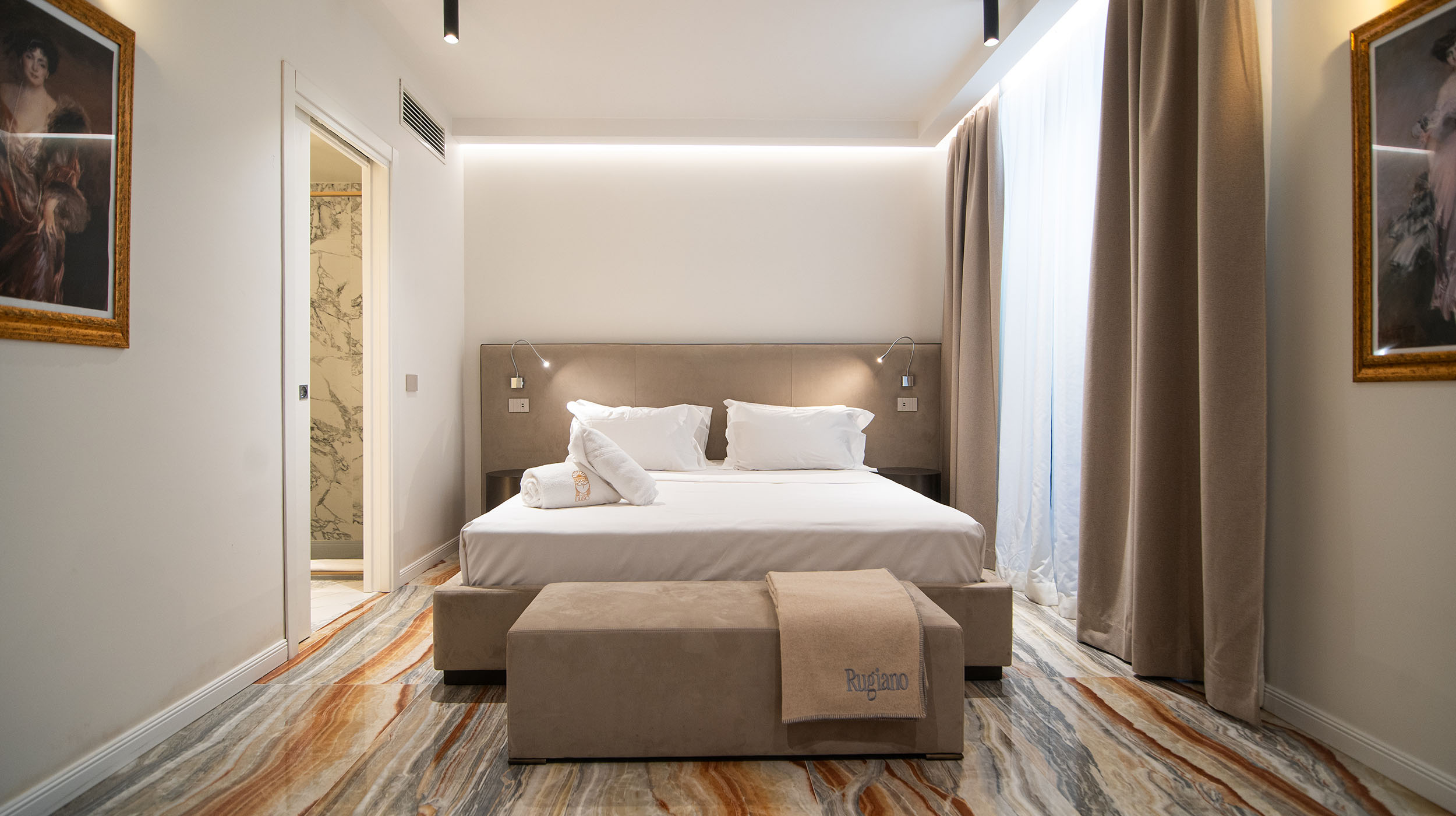 Block one image full