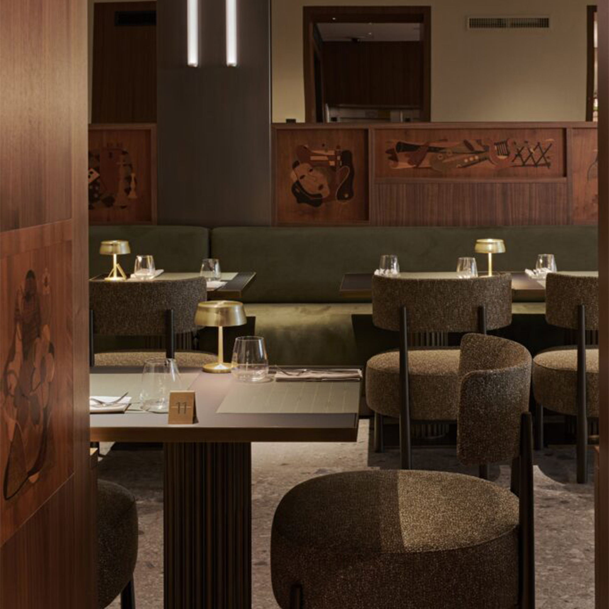 Block one image left